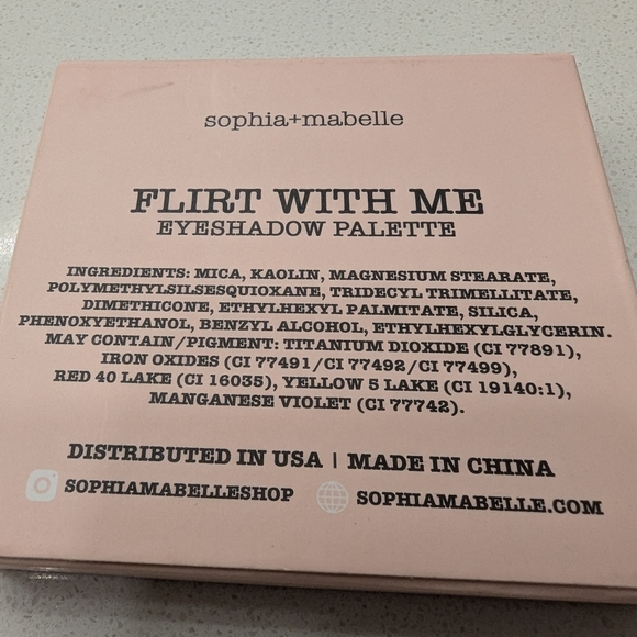 Sophia + Mabelle Flirt With Me Eyeshadow Palette 10.8g /0.38g new in box - Picture 3 of 5